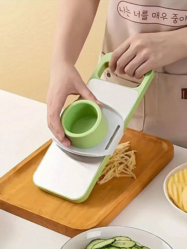Set of 7 multifunctional vegetable cutters, fruit and potato choppers with basket, carrot grater