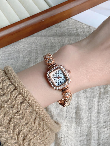 Minimalist Niche Women's Quartz Wrist Watches Small Dial Fashionable Exquisite Quartz Watch for Women