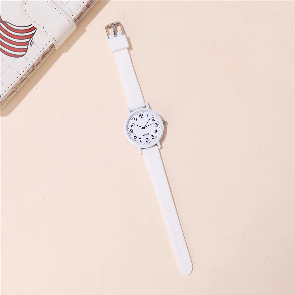Minimalist style children's wristwatch casual simple black and white silicone student watch Clock