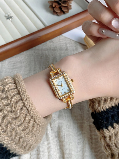 Minimalist Niche Women's Quartz Wrist Watches Small Dial Fashionable Exquisite Quartz Watch for Women
