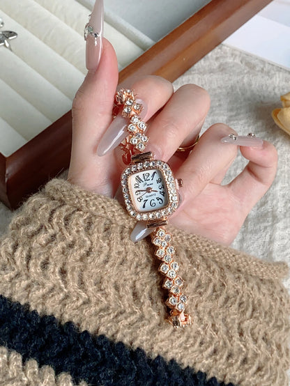 Minimalist Niche Women's Quartz Wrist Watches Small Dial Fashionable Exquisite Quartz Watch for Women